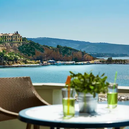 Anna Hotel 2*